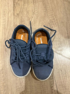 Бебешки обувки Timberland като ново, номер 24