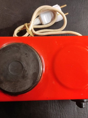 Vacom tabletop hotplate used, red enamel for coffee