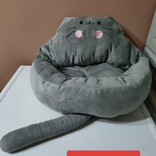 Cat bed like new with ears and tail