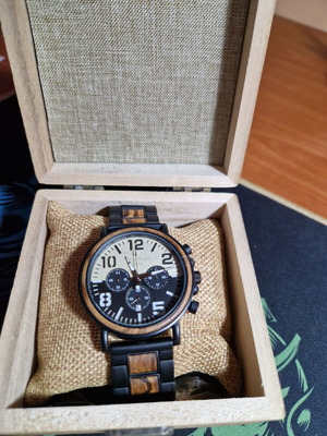A Few Wood Men men's watch new, brown with wooden details