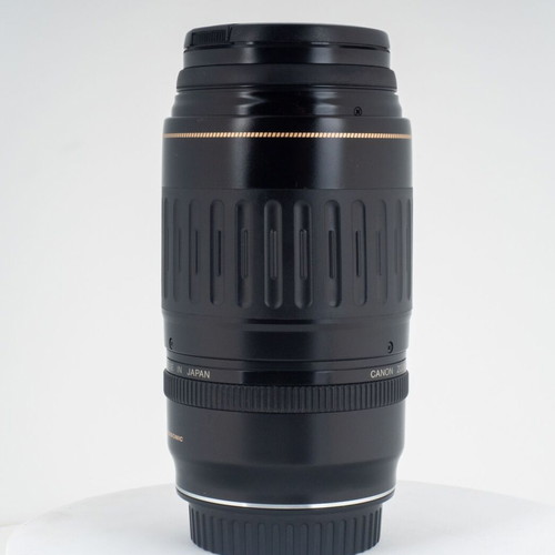 Canon EF 100-300mm f/4.5-5.6 USM Telephoto Zoom Lens used