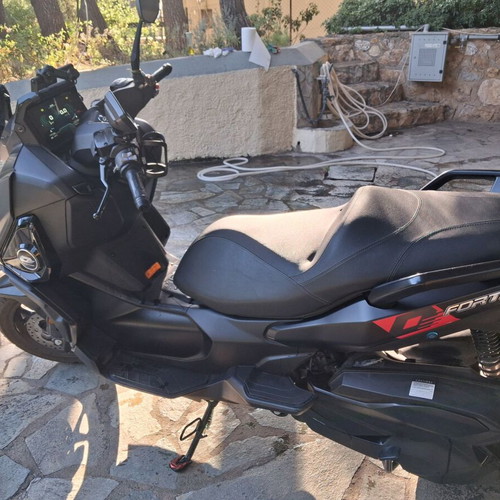 Qj Fort4.0 All Inclusive scooter like new with extras