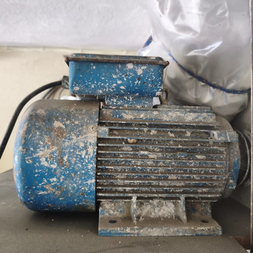 Single-phase motor 3 hp used, works normally