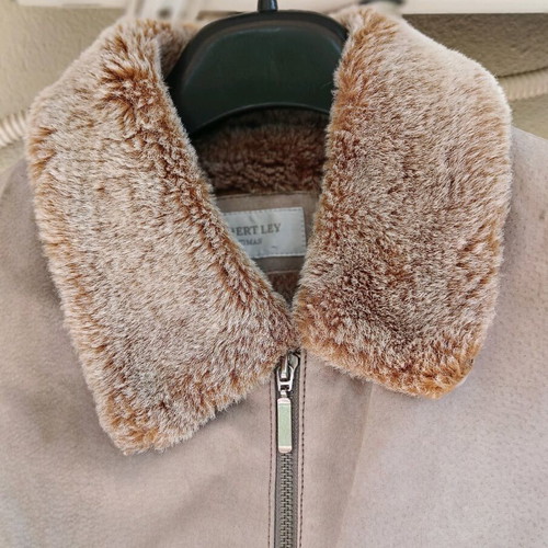 Robert Ley vintage jacket made of natural mouton, like new, beige