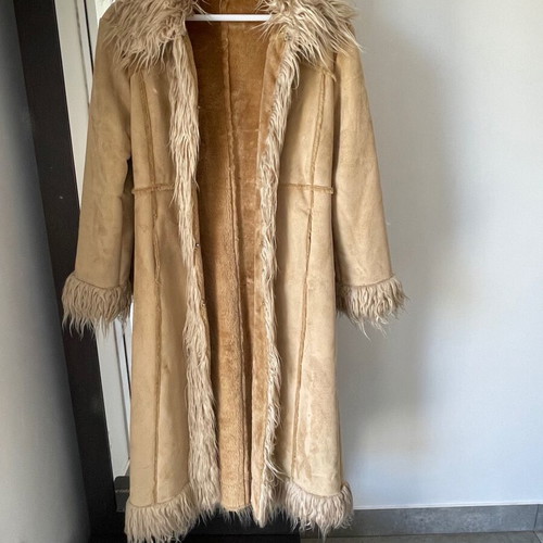 Leather coat with fur lining like new, size small-medium, beige