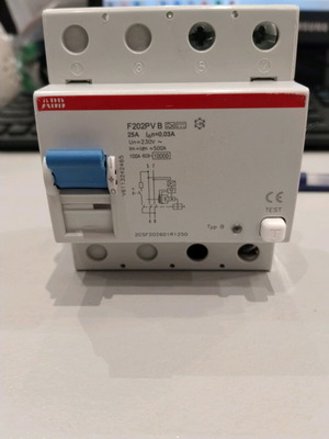 Ρελέ διαρροής ABB F202PV B 25A 0,03A σαν καινούργιο