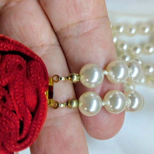 Vintage double necklace with Majorica style pearls, like new