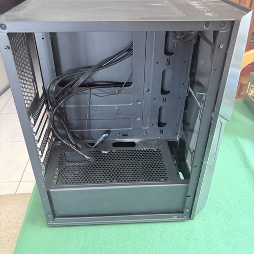 PC case midi tower with glass side panel