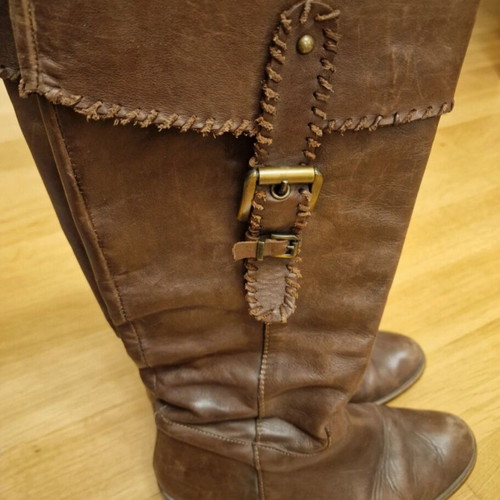 Brown leather boot