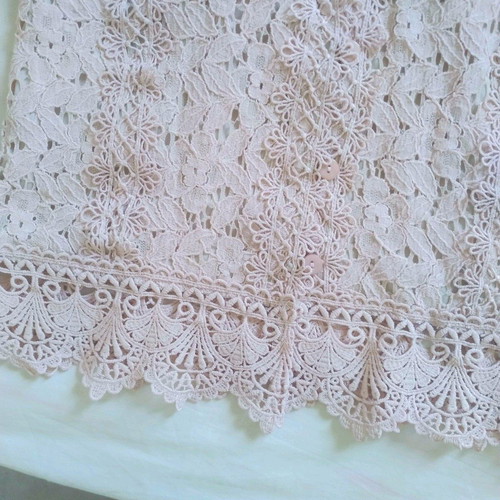 Vintage pink lace V-neck blouse like new