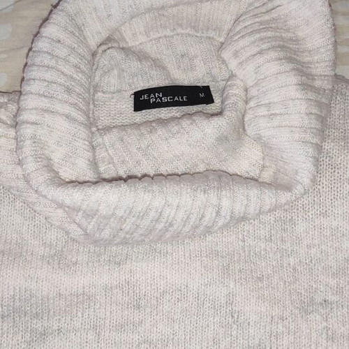 Pullover sweater used, size M, beige