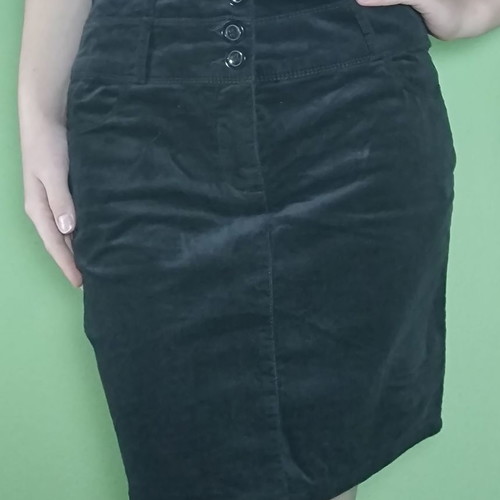 Benetton corduroy brown skirt used, size M