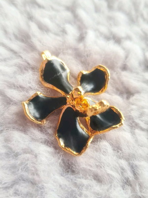 Singapore orchid pendant used, metal black-gold antique