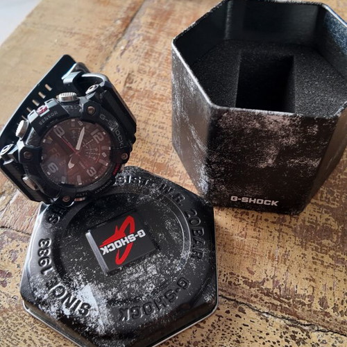 Casio G-Shock GG-B100 watch like new, black