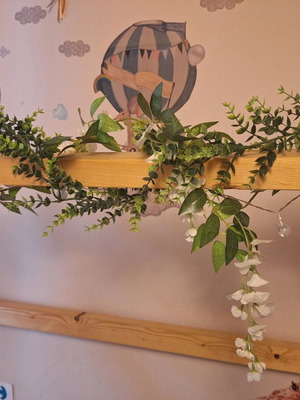 Decorative flowers like new for indoor and outdoor use