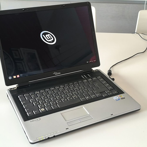 Fujitsu Siemens AMILO Pi 1505 laptop