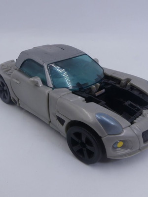 Hasbro Transformer Jazz от оригиналния филм 2007, употребяван, липсваща част