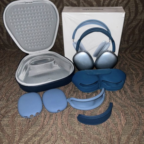Apple AirPods Max Blue like new with case and protectors