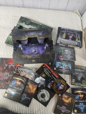 StarCraft 3 game collections including Wings of Liberty, Heart of Swarm, Battle Chest