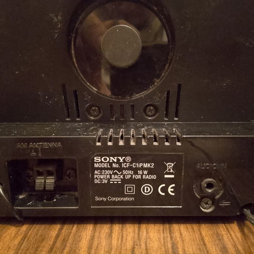 Sony ICF-C1iP MK2 Dream Machine clock radio alarm used