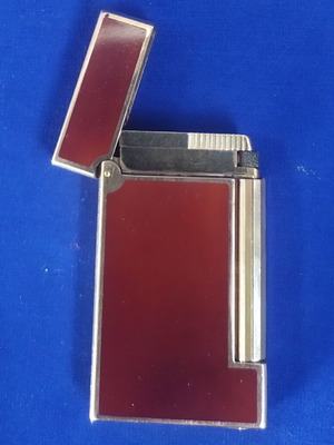 S.T. Dupont Ligne 2 lighter used, deep red lacquer, gold-plated, 1985