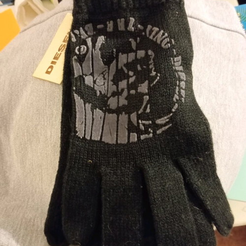 Diesel gloves new, black