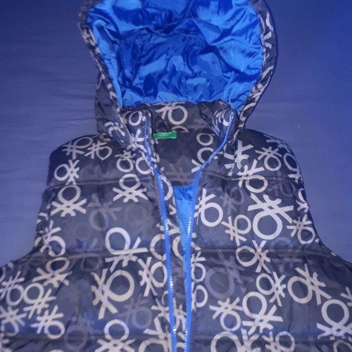 Benetton sleeveless jacket for boys like new, gray and blue