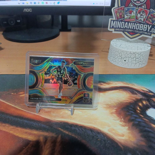2025-26 Panini Select EuroLeague Victor Wembanyama Snapshots Tie-Dye Prizm card like new