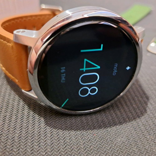 Motorola Moto 360 2nd Gen 46mm smartwatch like new