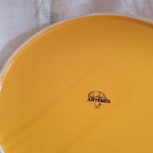 Porcelain serving dish Artemis like new