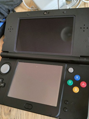 Nintendo New 3DS μαύρο σε εξαιρετική κατάσταση με πενάκι, φορτιστή και θήκη