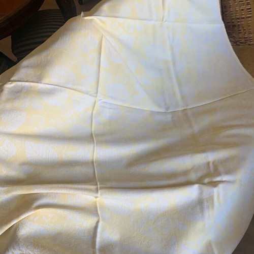 Linen tablecloth 1.39x1.64 m with small stain