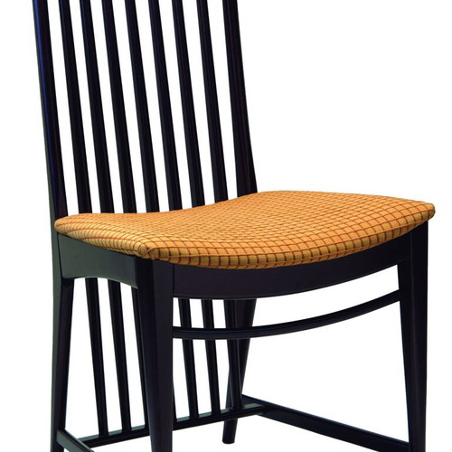 Beech wood dining set new with 4 chairs and 2 armchairs
