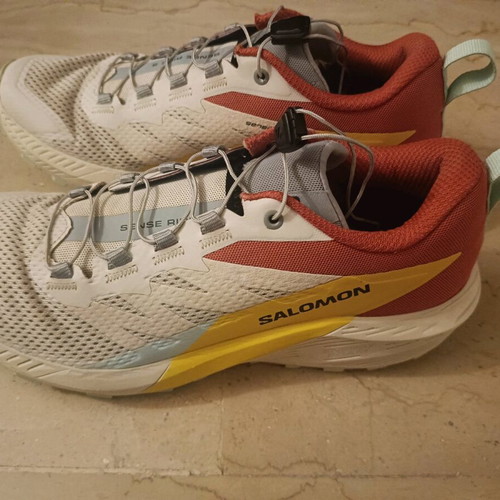 Salomon trail running shoes like new, white and yellow