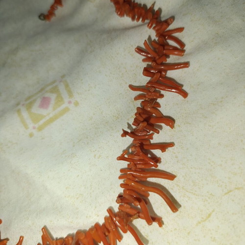 Mediterranean Precious Coral Necklace like new, red