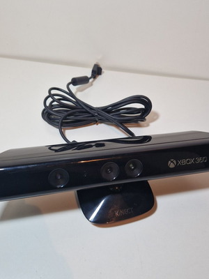 Xbox 360 Kinect like new, functional