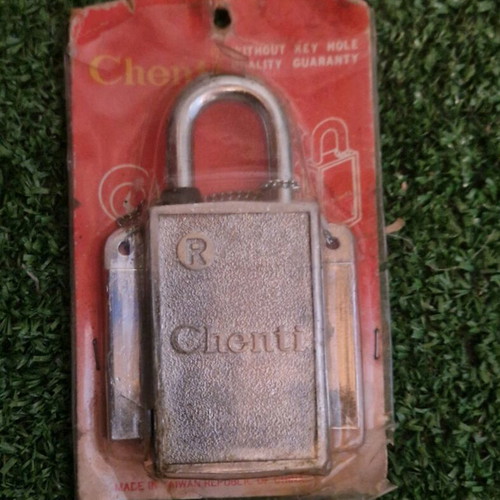 Magnetic safety padlock new