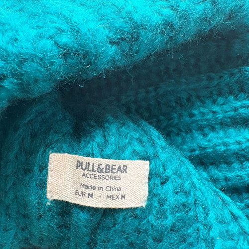 Pull & Bear wool hat petrol like new size M