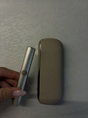 Iqos Iluma heated device