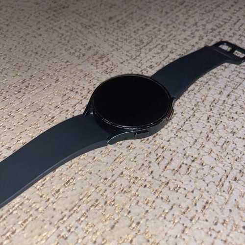 Samsung Galaxy Watch 4 used, good condition, fully functional