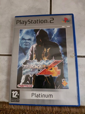 Tekken 4 PS2 употребявана, само книжка с повреди без диск