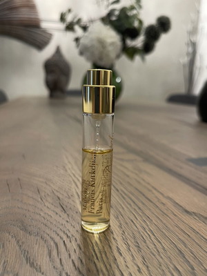Baccarat Rouge 540 Eau de Parfum by Maison Francis Kurkdjian, travel spray 11ml