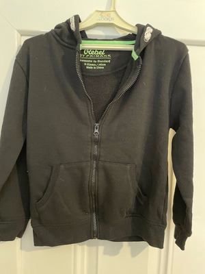 Hoodie Rebel by Primark μεταχειρισμένο, μαύρο, ηλικία 9-10 ετών