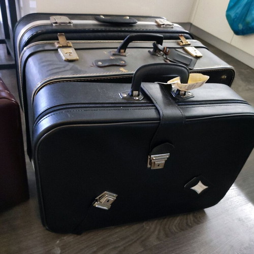 Antique suitcases used, pack of 3 black and leather briefcase