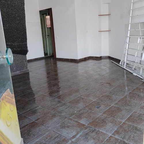 Commercial space 52 sqm Aigaleo with mezzanine and WC