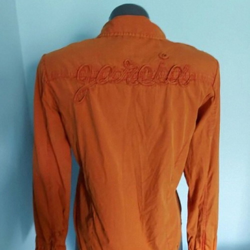Garcia women's shirt like new with color changing effect, M/L
