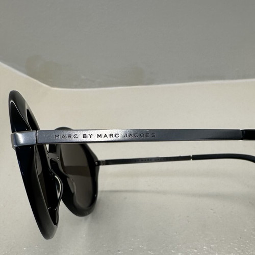 Marc Jacobs sunglasses like new, black, women's