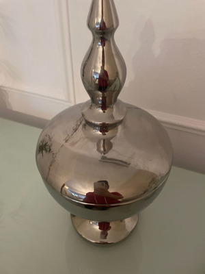 Table decor used, gray silver