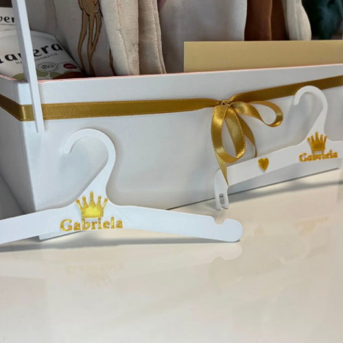 Children's hangers personalized, new, decorative and practical