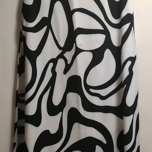 Skirt XXL like new, black and white, A-line